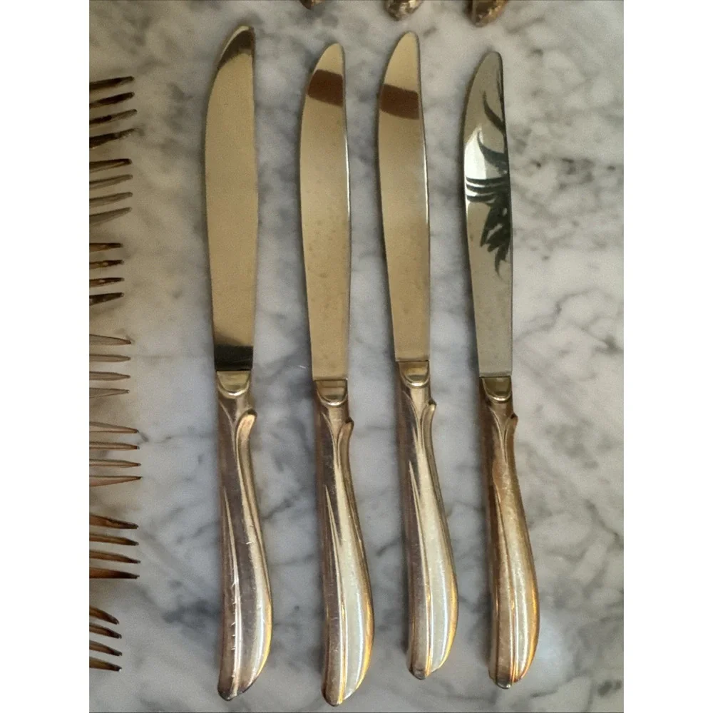 VTG 1958‎ Old Company International Silver Radiance Silverplate Flatware 32 PCs - Picture 6 of 10